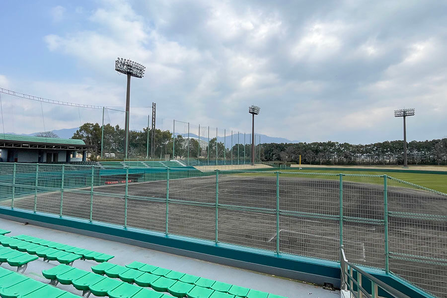 ひばり公園（湖東スタジアム）の画像